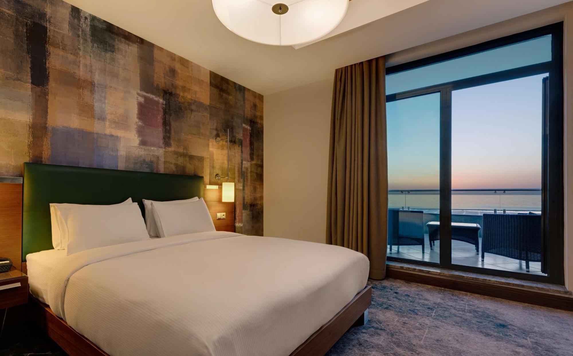 Doubletree By Hilton Van Exterior photo