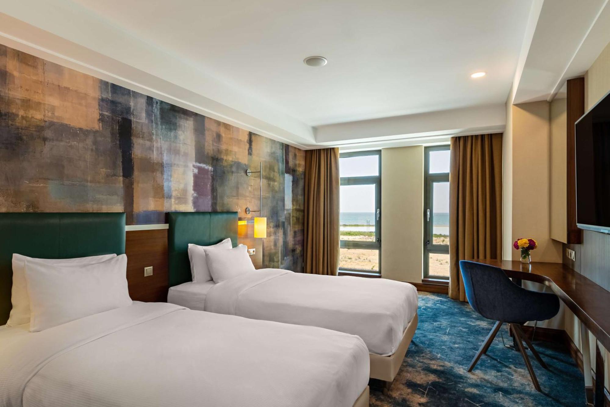 Doubletree By Hilton Van Exterior photo
